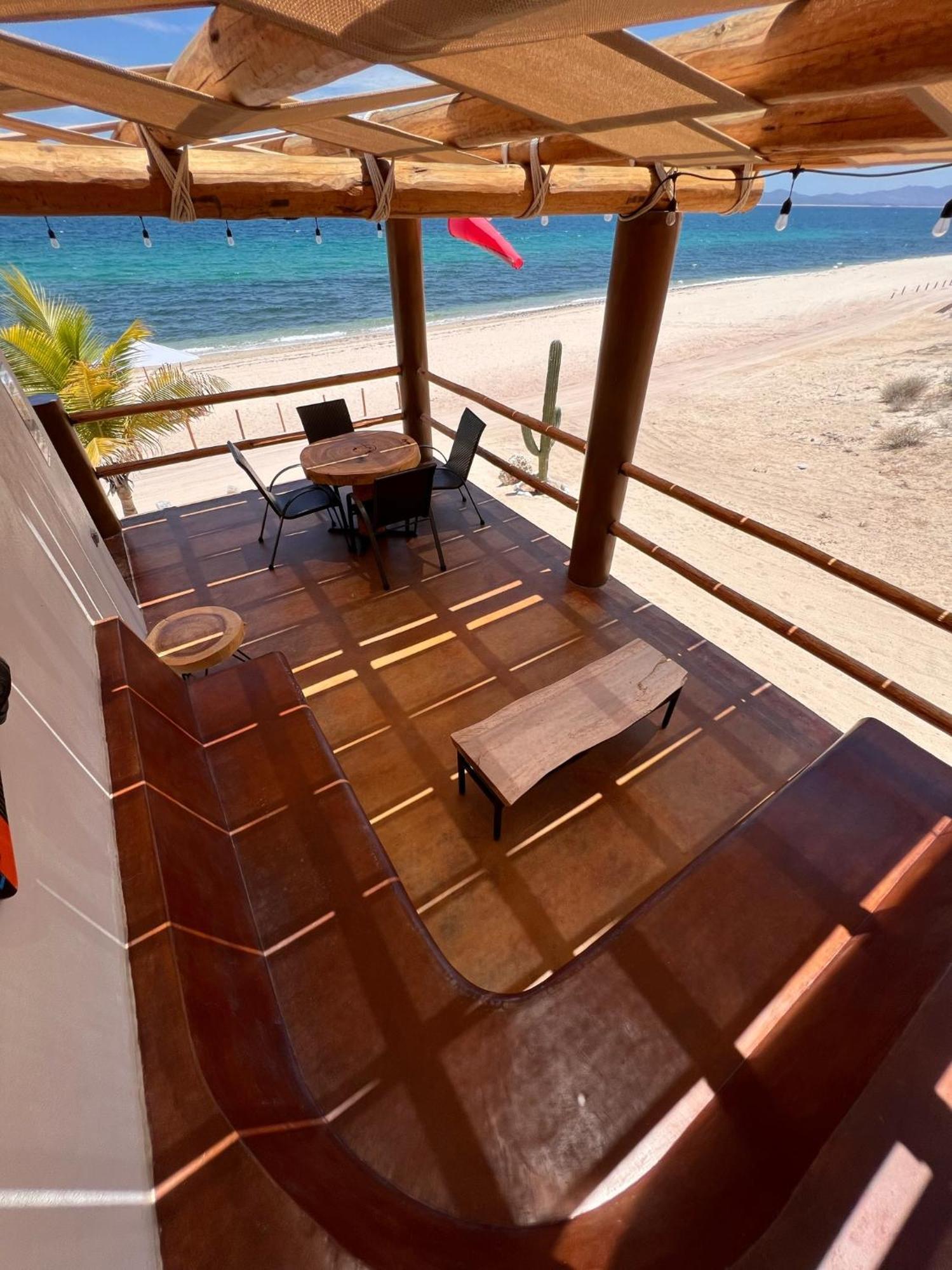 Beach Front Lofts, La Ventana Bagian luar foto