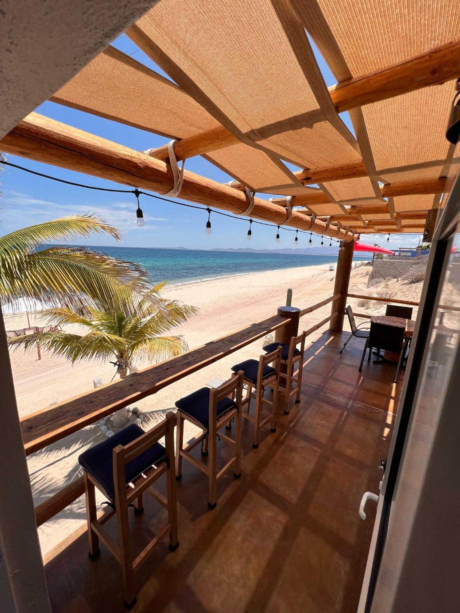 Beach Front Lofts, La Ventana Bagian luar foto