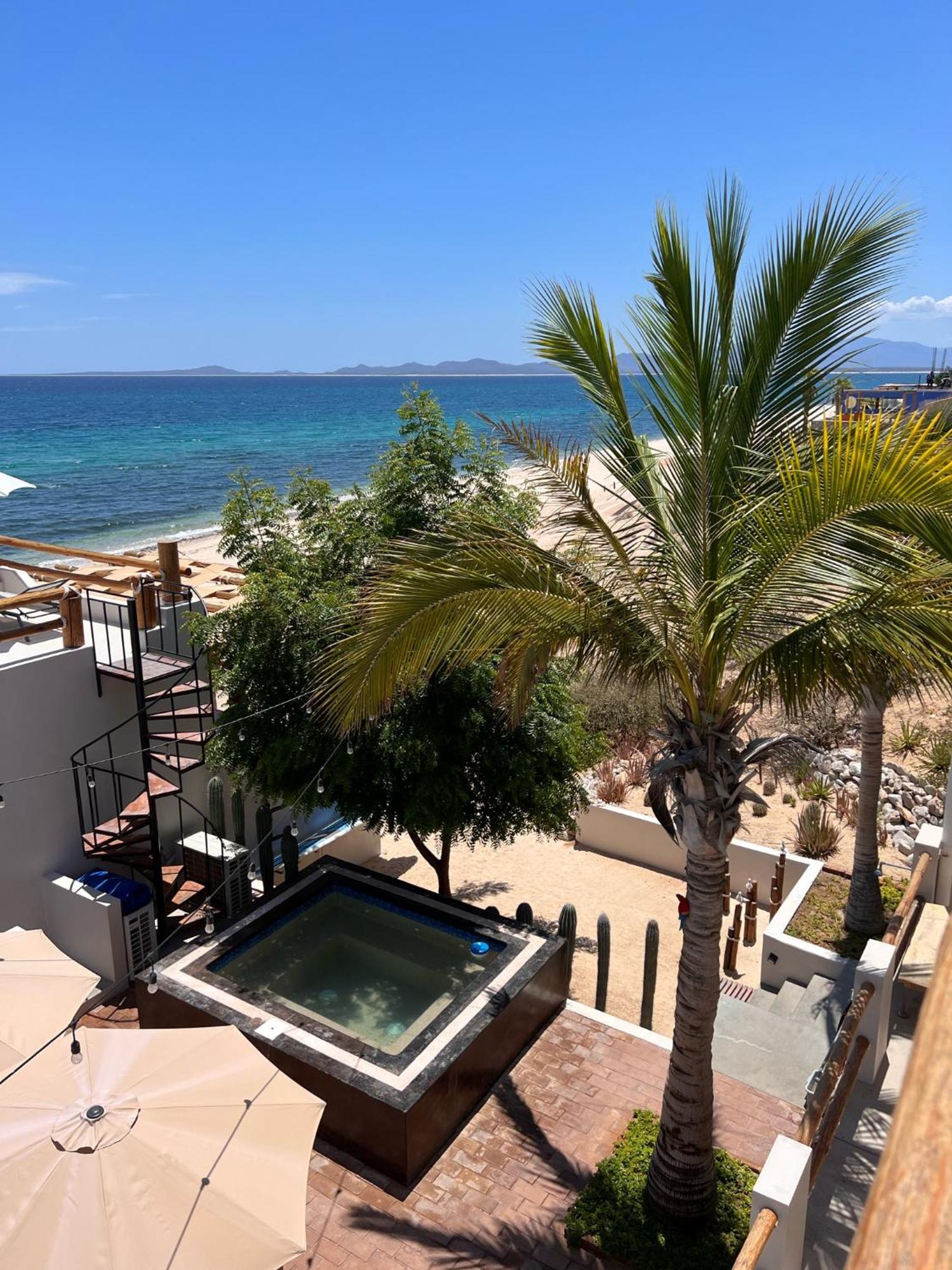 Beach Front Lofts, La Ventana Bagian luar foto